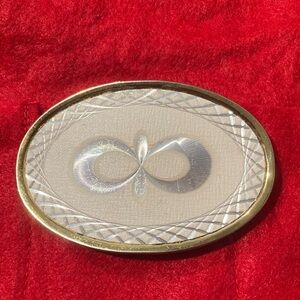 Oval Infinity Motif Compact Mirror - Gold Trim, White Face
